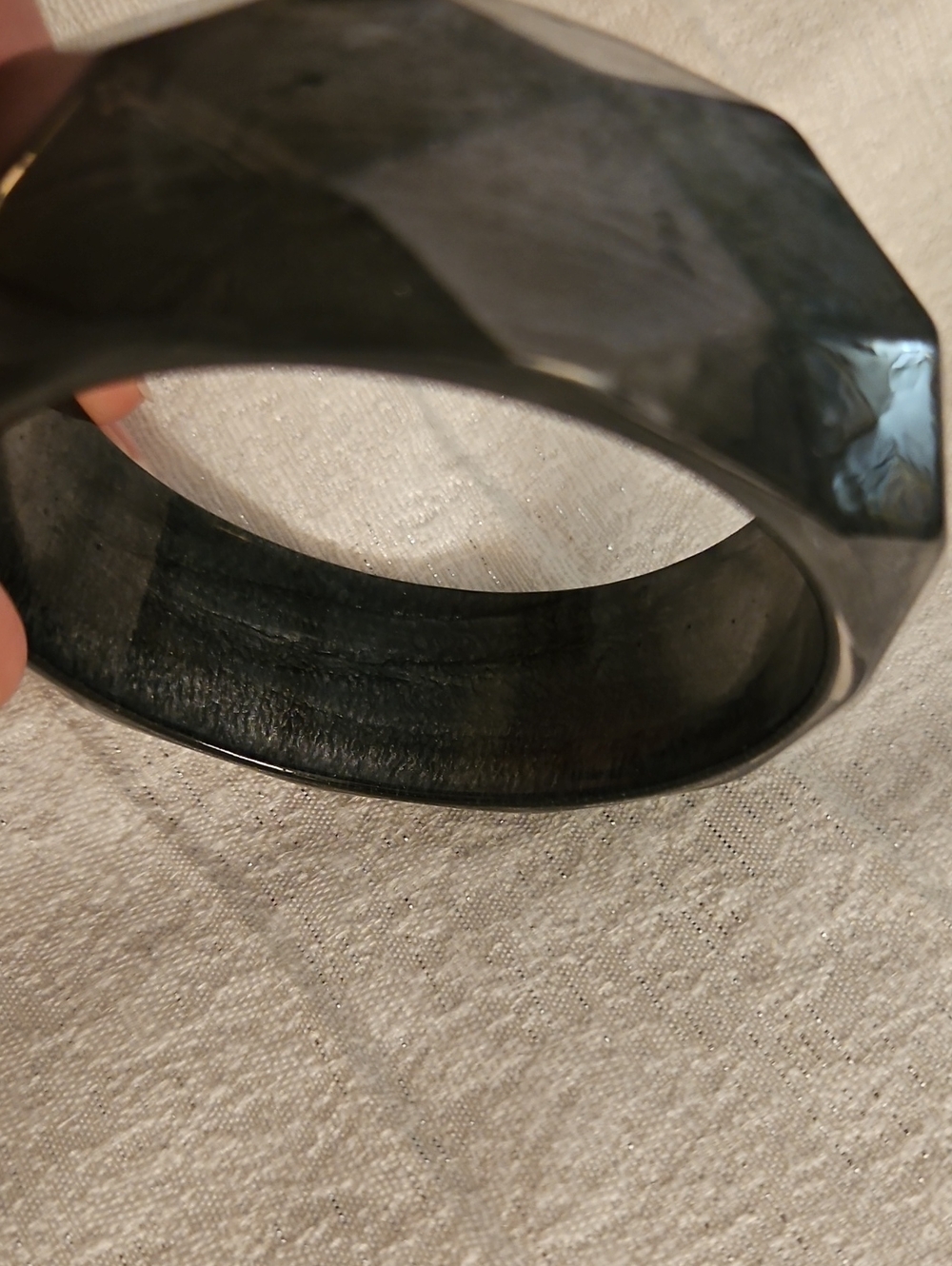 Vintage Silver Metallic Faceted Resin Bangle Bracelet - Picture 5 of 6